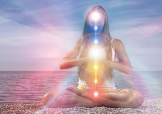 •LES CENTRES ENERGETIQUES/LES CHAKRAS : pas de date